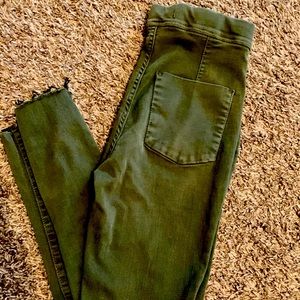 Olive jeggings with back pockets